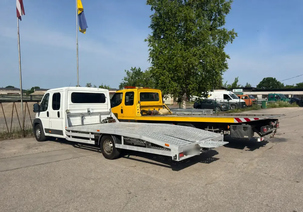 Divi Evakuators Tukums autoevakuatori
